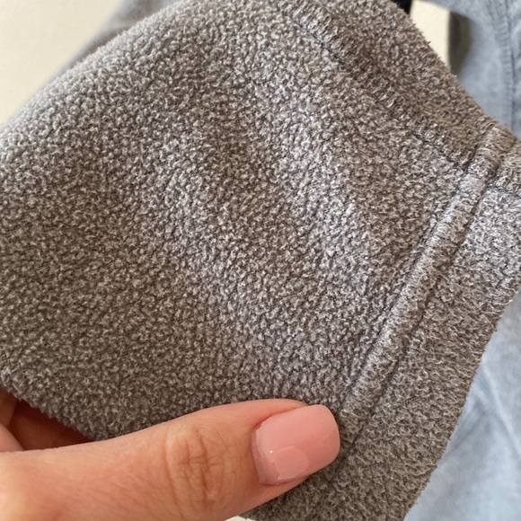 The North Face gray zipup fleece sweatshirt - Picture 3 of 7